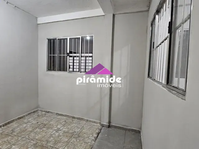 Casa com 42m², para alugar, no bairro Jardim Santa Mônica em Campinas