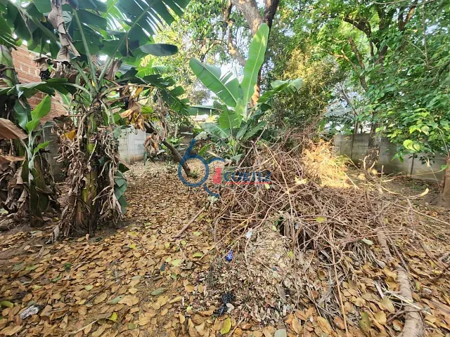 Casa com 523m² 3 quartos e 1 banheiro, à venda, no bairro Vila Indaiá em Rio Claro