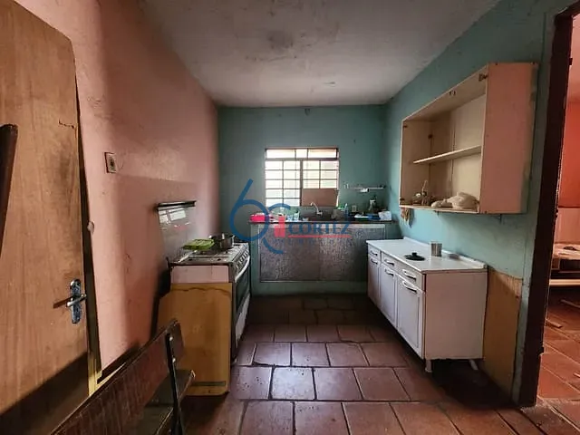 Casa com 523m² 3 quartos e 1 banheiro, à venda, no bairro Vila Indaiá em Rio Claro