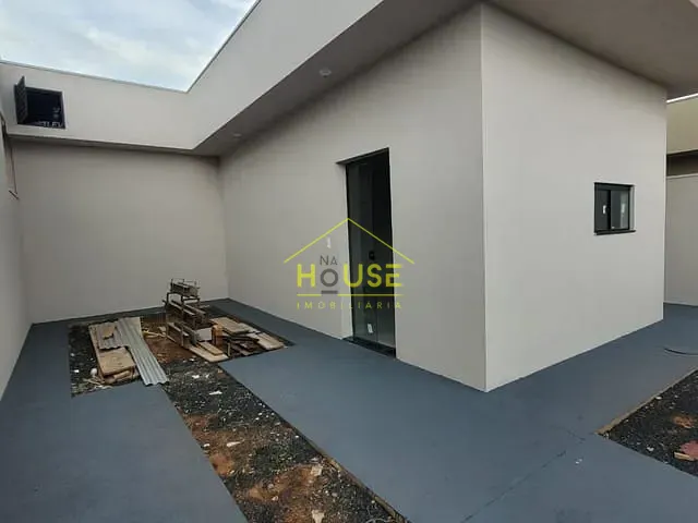 Casa 2 quartos e 1 banheiro, à venda, no bairro Parque Cidade Jardim II em Votuporanga