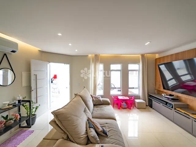 Casa com 140m² 3 quartos e 3 banheiros, à venda, no bairro Panorama (Polvilho) em Cajamar