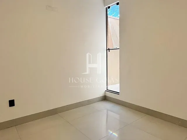 Casa com 130m² 2 quartos e 2 banheiros, à venda, no bairro Residencial Santa Fé I em Goiânia
