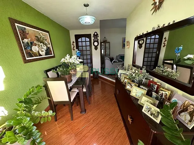 Casa com 125m² 2 quartos e 1 banheiro, à venda, no bairro Jardim Ismênia em São José dos Campos