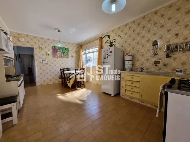 Casa com 619m² 3 quartos e 2 banheiros, à venda, no bairro Centro em Andradas