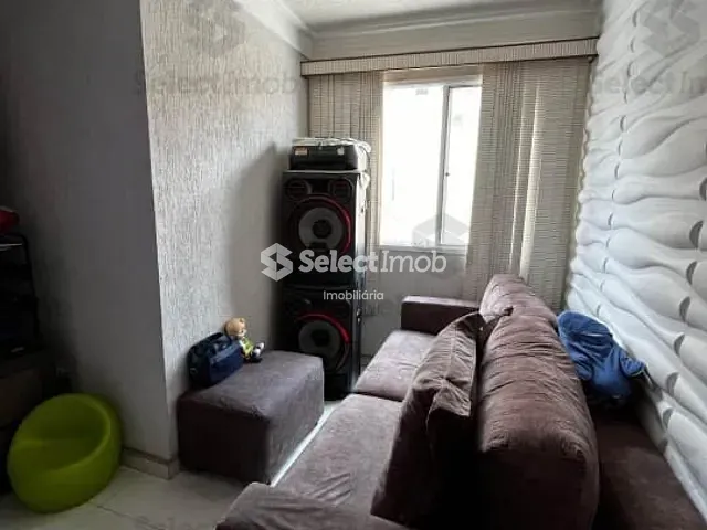 Casa com 99m² 2 quartos e 2 banheiros, à venda, no bairro Vila Assis Brasil em Mauá