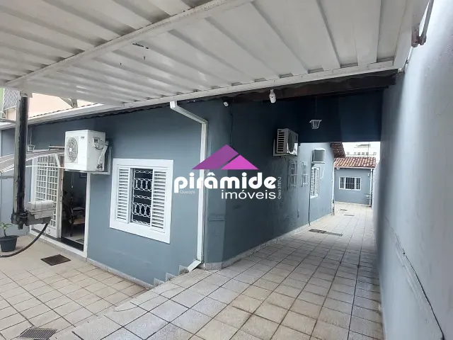 Casa com 250m² 3 quartos e 3 banheiros, à venda, no bairro Vila Maria em São José dos Campos