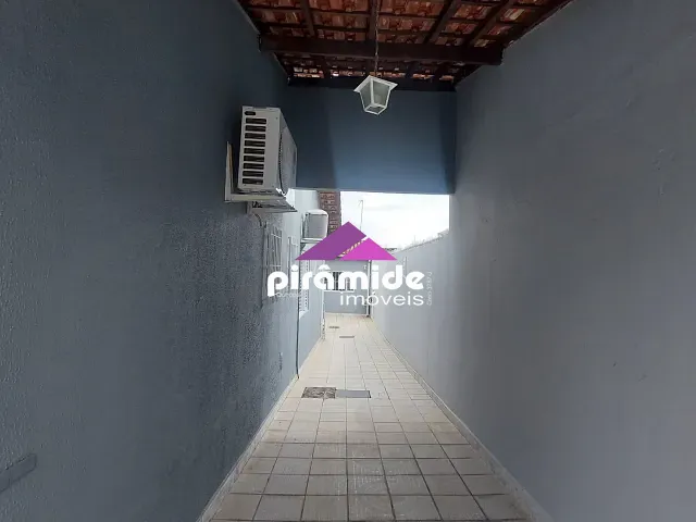 Casa com 250m² 3 quartos e 3 banheiros, à venda, no bairro Vila Maria em São José dos Campos