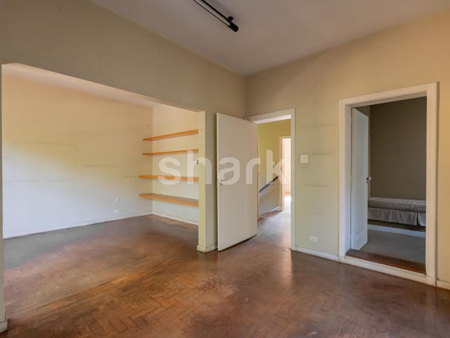 Casa com 428m² 2 quartos e 2 banheiros, à venda, no bairro Jardim Paulistano em São Paulo