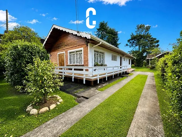 Casa com 2047m² 3 quartos e 4 banheiros, à venda, no bairro Vila Everest em Campos do Jordão