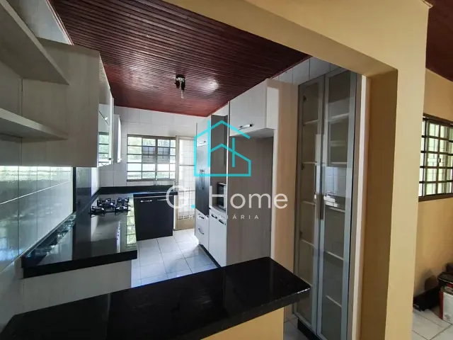 Casa com 166m² 2 quartos e 1 banheiro, à venda, no bairro Residencial Veneza em Londrina