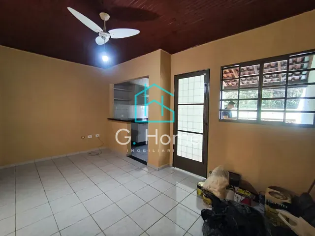Casa com 166m² 2 quartos e 1 banheiro, à venda, no bairro Residencial Veneza em Londrina