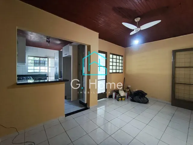 Casa com 166m² 2 quartos e 1 banheiro, à venda, no bairro Residencial Veneza em Londrina