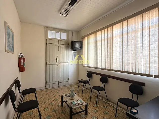 Casa com 289m² 1 quarto e 1 banheiro, à venda, no bairro Centro em Salto