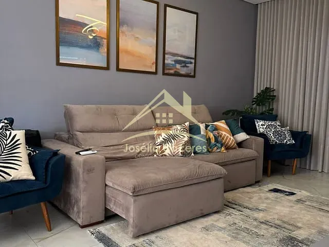 Casa com 142m² 2 quartos e 3 banheiros, à venda, no bairro Petrópolis em Várzea Grande