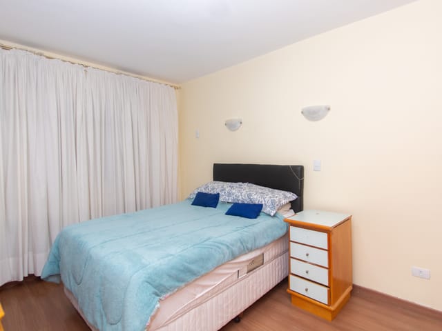 Casa com 293m² 3 quartos e 3 banheiros, à venda, no bairro Uberaba em Curitiba
