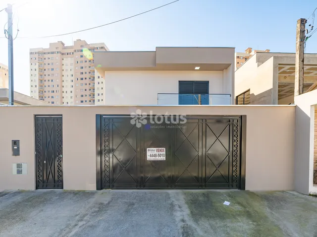 Casa 3 quartos e 5 banheiros, à venda, no bairro Portais (Polvilho) em Cajamar