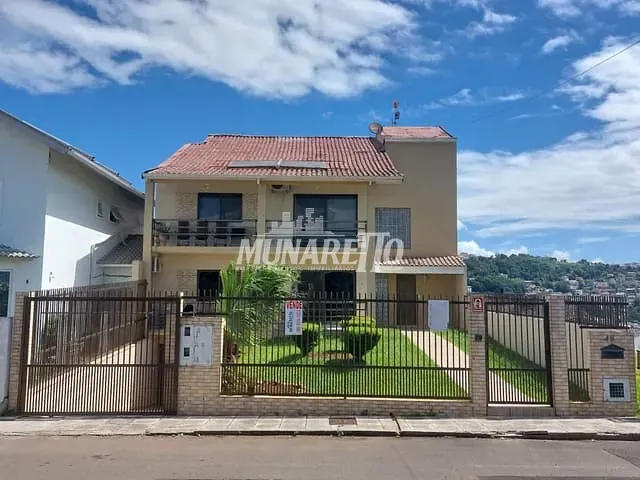 Casa com 406m² 6 quartos e 6 banheiros, à venda, no bairro Floresta em Concórdia