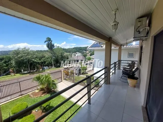Casa com 406m² 6 quartos e 6 banheiros, à venda, no bairro Floresta em Concórdia