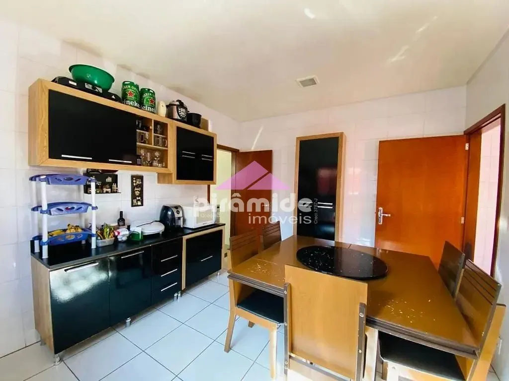 Casa, 3 quartos, 172 m² - Foto 6