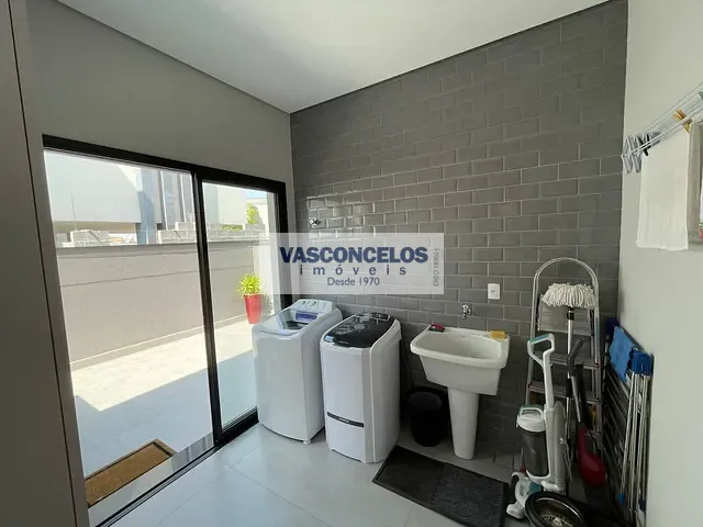 Casa com 464m² 3 quartos e 5 banheiros, à venda, no bairro Condomínio Residencial Colinas do Paratehy em São José dos Campos