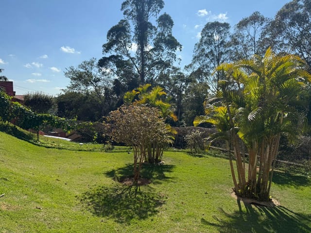 Casa com 1117m² 4 quartos e 6 banheiros, à venda, no bairro Jardim Indaiá em Embu das Artes