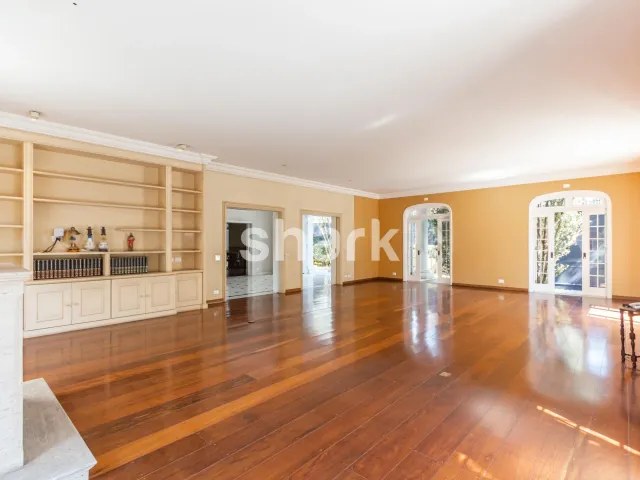 Casa com 1327m² 5 quartos e 6 banheiros, à venda, no bairro Jardim Guedala em São Paulo