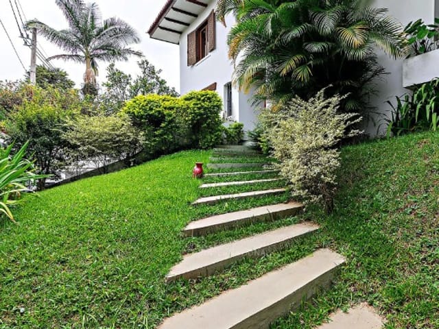 Casa com 900m² 4 quartos e 5 banheiros, à venda, no bairro Pinheiros em São Paulo
