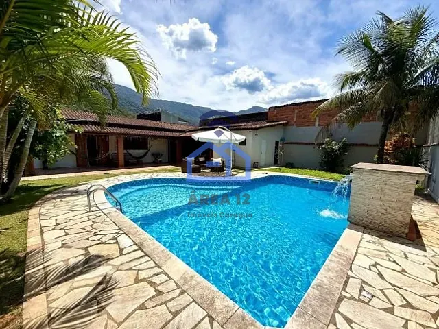 Casa com 500m² 2 quartos e 3 banheiros, à venda, no bairro Massaguaçu  em Caraguatatuba