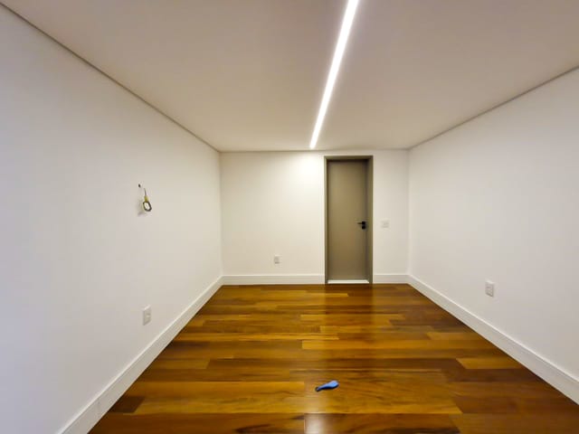 Casa com 600m² 4 quartos e 8 banheiros, à venda, no bairro Barra da Tijuca em Rio de Janeiro
