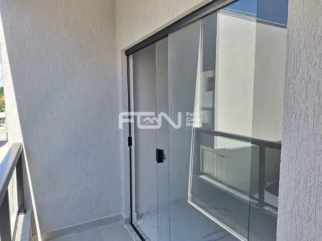 Casa com 120m² 4 quartos e 4 banheiros, à venda, no bairro Recreio Ipitanga em Lauro de Freitas