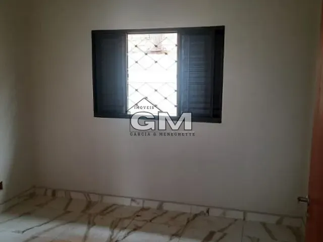 Casa com 160m² 2 quartos e 1 banheiro, à venda, no bairro Parque das Oliveiras II em Ribeirão Preto
