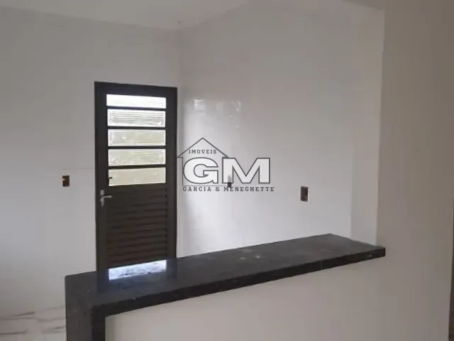 Casa com 160m² 2 quartos e 1 banheiro, à venda, no bairro Parque das Oliveiras II em Ribeirão Preto