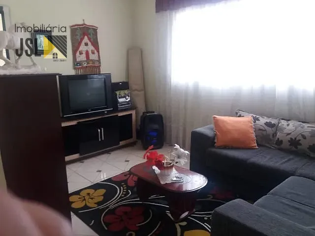 Casa com 150m² 2 quartos e 1 banheiro, à venda, no bairro Vila Bandeirantes em Caçapava