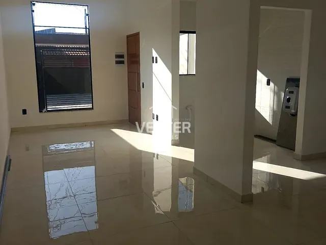 Casa com 150m² 3 quartos e 2 banheiros, à venda, no bairro Jardim Gurilândia em Taubaté