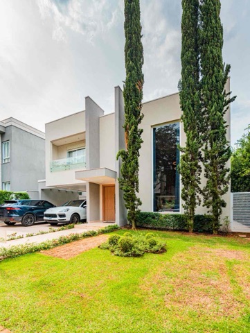 Casa com 455m² 4 quartos e 5 banheiros, à venda, no bairro Alphaville em Santana de Parnaíba