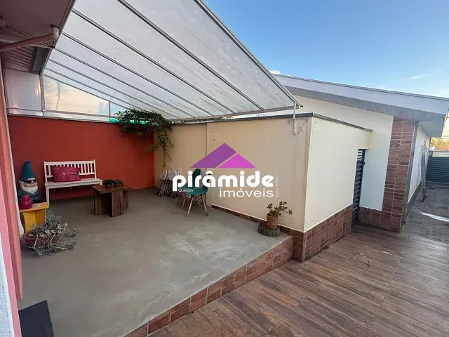 Casa com 450m² 3 quartos e 3 banheiros, à venda, no bairro Jardim Alvorada em São José dos Campos