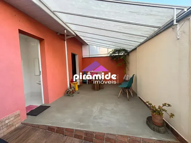 Casa com 450m² 3 quartos e 3 banheiros, à venda, no bairro Jardim Alvorada em São José dos Campos