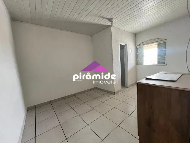 Casa 3 quartos e 2 banheiros, para alugar, no bairro Alto da Ponte em São José dos Campos