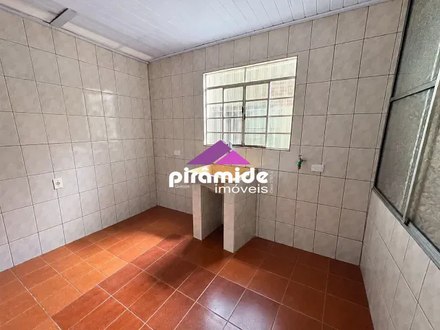 Casa 3 quartos e 2 banheiros, para alugar, no bairro Alto da Ponte em São José dos Campos