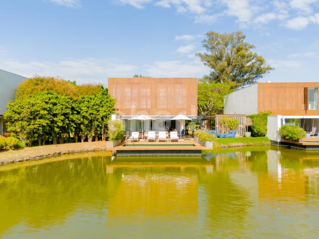 Casa com 800m² 4 quartos e 6 banheiros, à venda, no bairro Porto Feliz em Porto Feliz