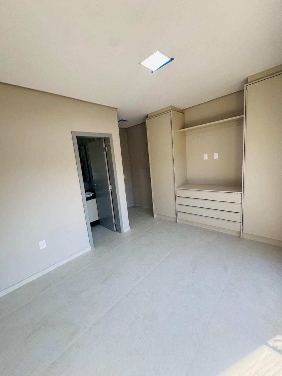 Casa à venda com 3 quartos, 250m² - Foto 11