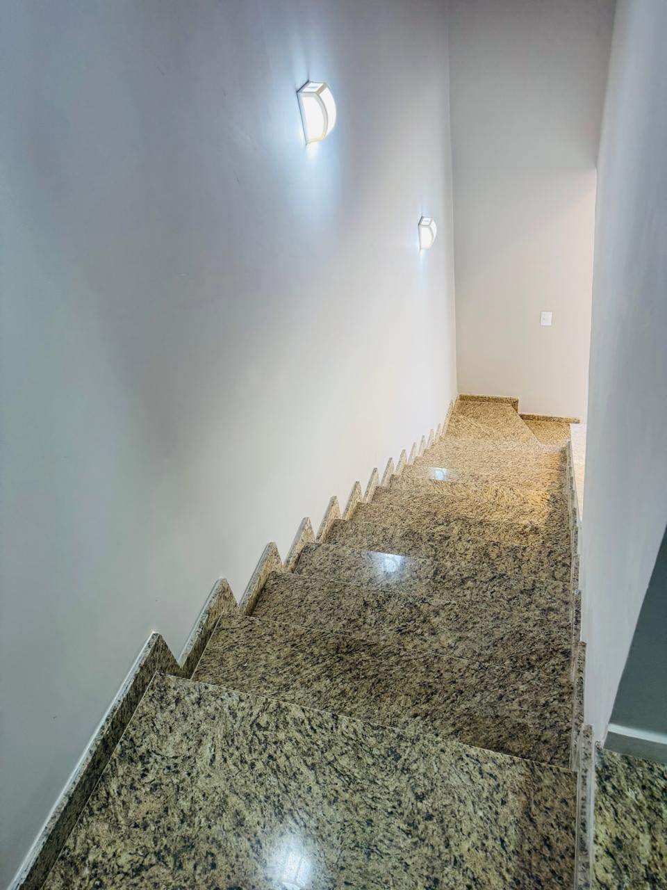Casa à venda com 3 quartos, 250m² - Foto 14