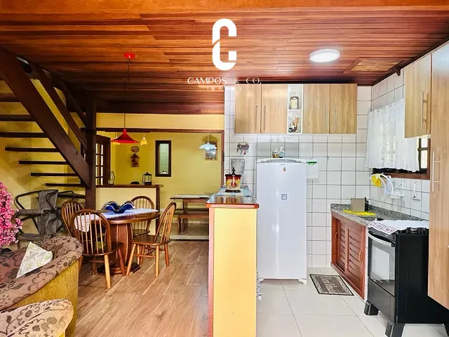 Casa com 1150m² 3 quartos e 4 banheiros, à venda, no bairro Residencial dos Lagos em Campos do Jordão