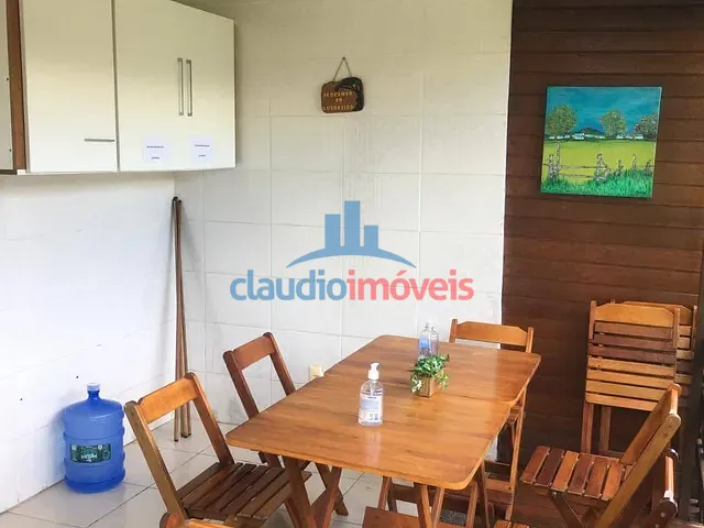 Casa com 1m² 3 quartos e 2 banheiros, para alugar, no bairro Penedo em Itatiaia