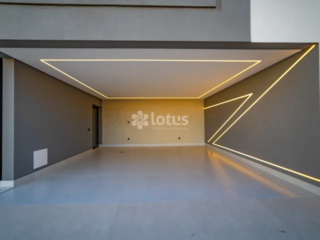 Casa 3 quartos e 5 banheiros, à venda, no bairro Sítio do Morro em Santana de Parnaíba