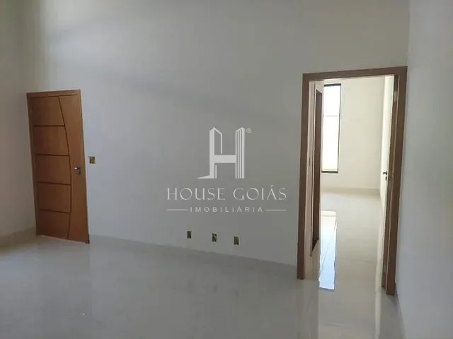 Casa com 206m² 3 quartos e 3 banheiros, à venda, no bairro Jardim Buriti Sereno em Aparecida de Goiânia