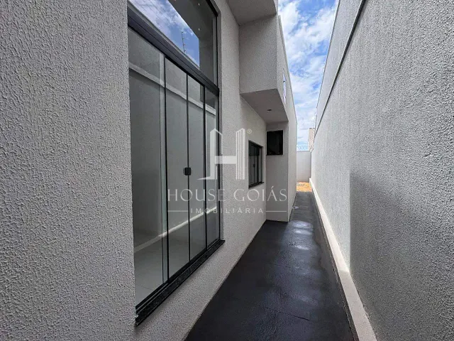 Casa com 203m² 3 quartos e 2 banheiros, à venda, no bairro Jardim Buriti Sereno em Aparecida de Goiânia