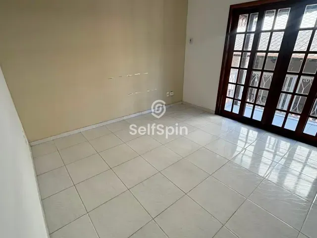 Casa com 150m² 3 quartos e 3 banheiros, para alugar, no bairro Maria Paula em Niterói