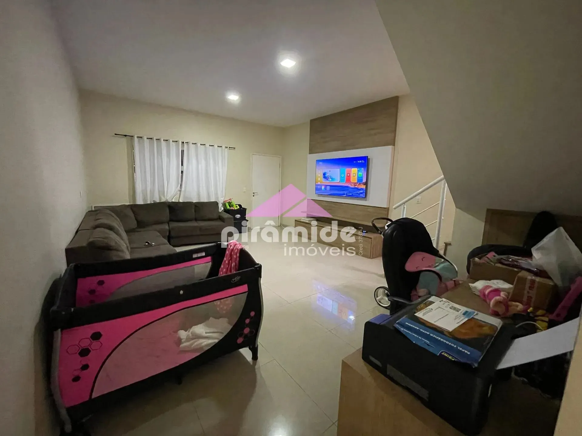 Casa, 2 quartos, 161 m² - Foto 1