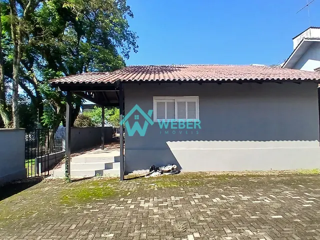 Casa 3 quartos e 2 banheiros, para alugar, no bairro Vila Nova em Novo Hamburgo